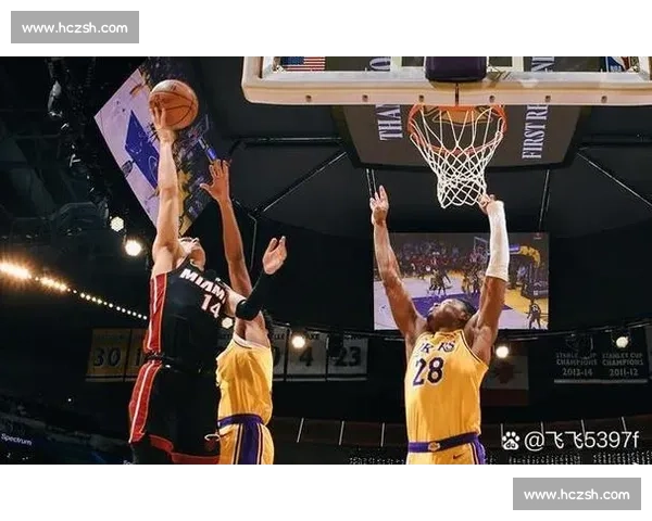 湖人对阵热火全场回放经典对决精彩瞬间解析与战术亮点回顾